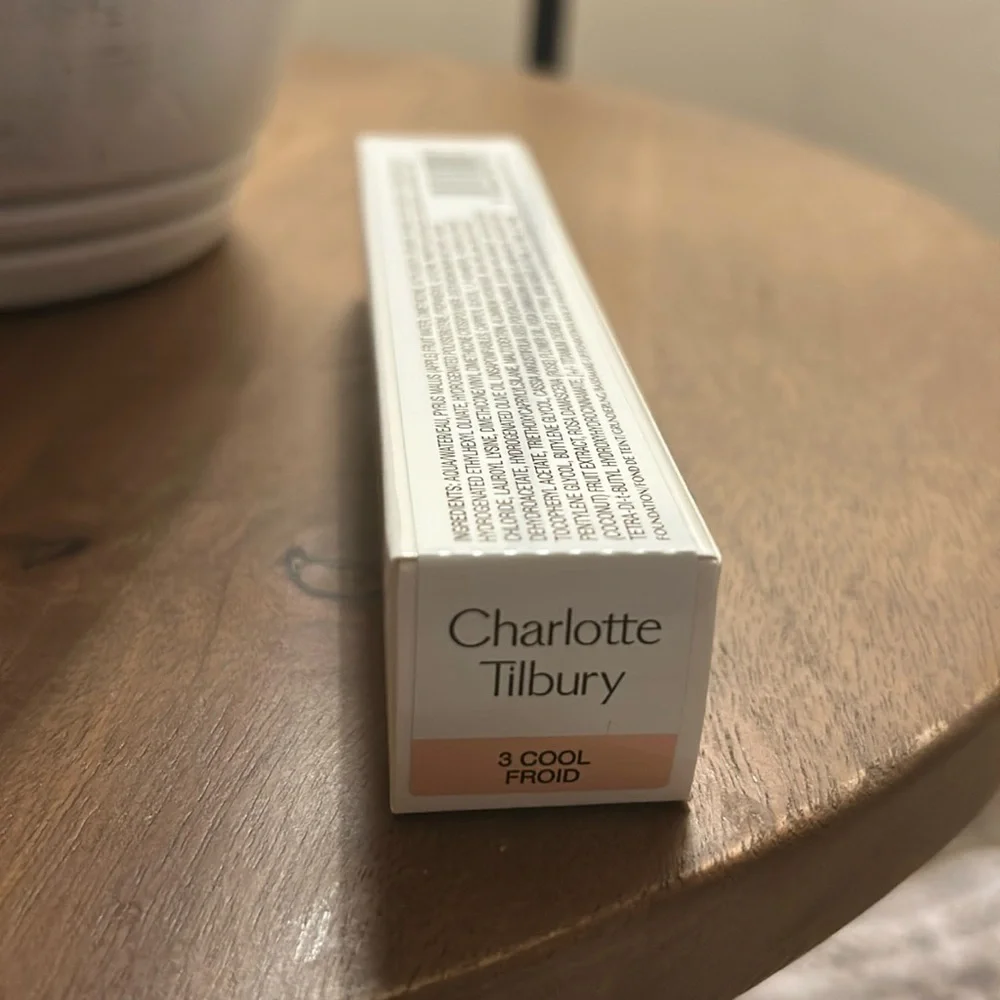 CHARLOTTE TILBURY B19 BEAUTIFUL SKIN FOUNDATION-3 COOL FROID NIB